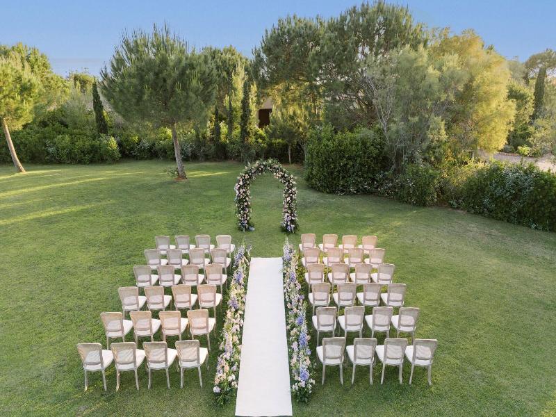 The Romanos, A Luxury Collection Resort image