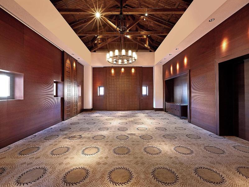 The Romanos, A Luxury Collection Resort image