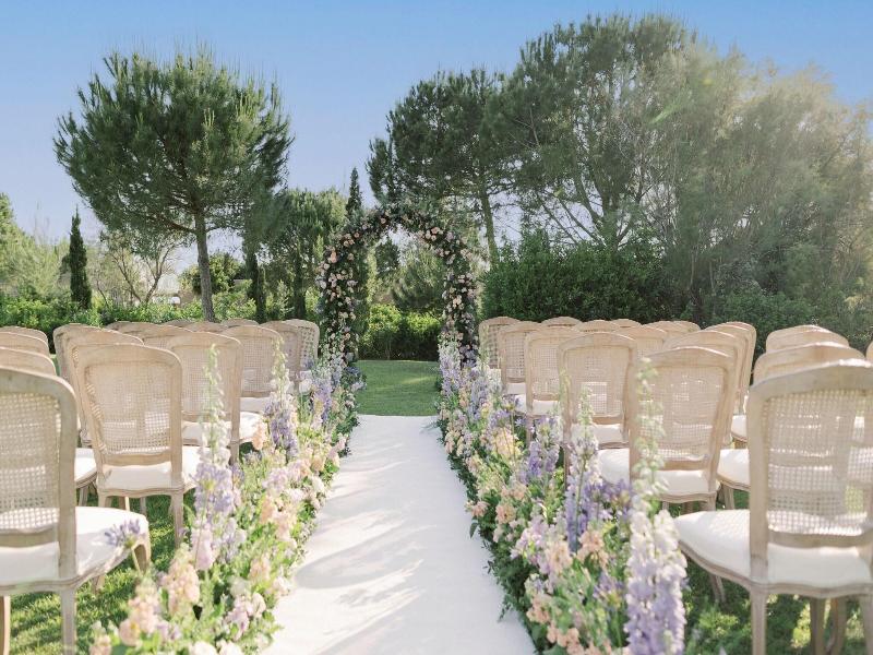 The Romanos, A Luxury Collection Resort image