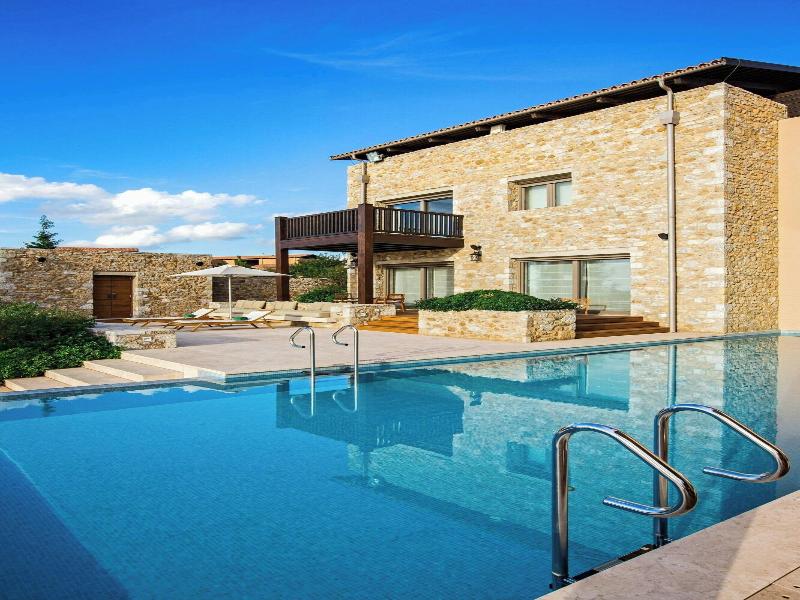 The Romanos, A Luxury Collection Resort image