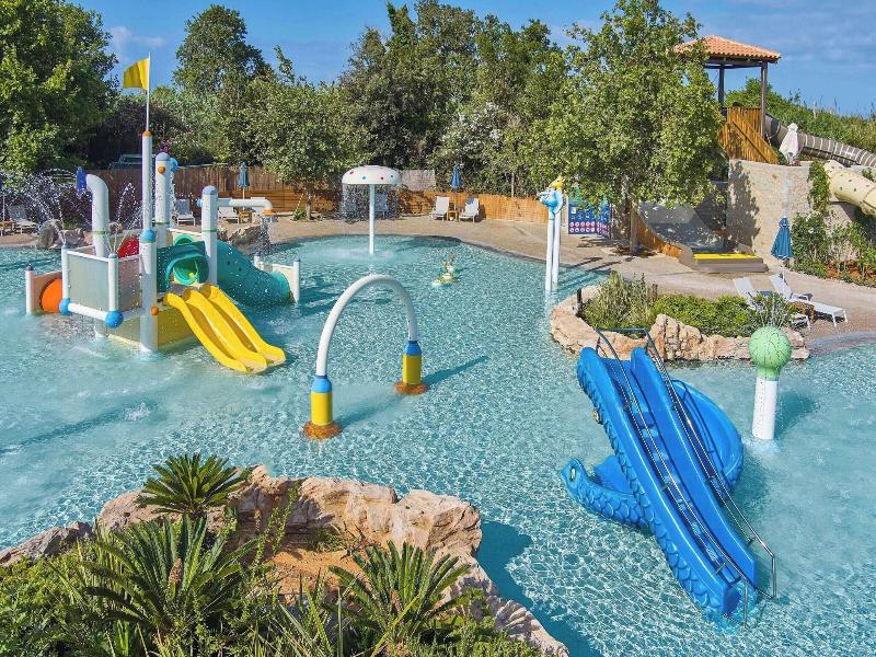 The Romanos, A Luxury Collection Resort image