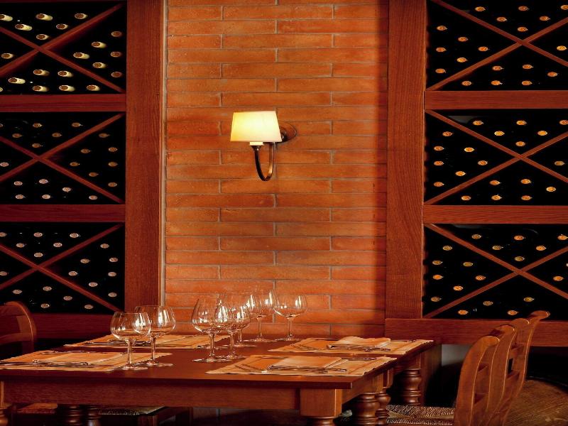 The Romanos, A Luxury Collection Resort image