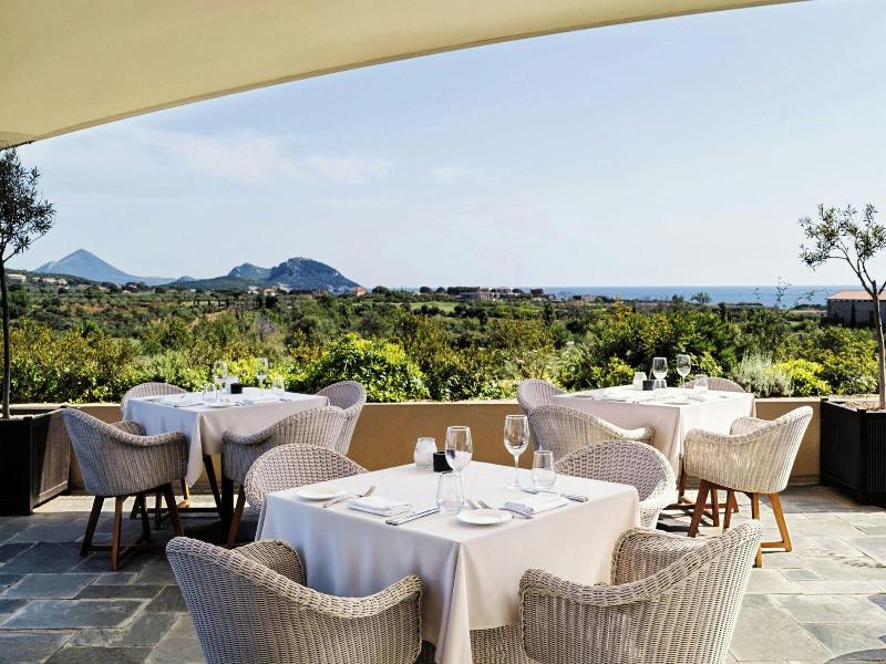 The Romanos, A Luxury Collection Resort image