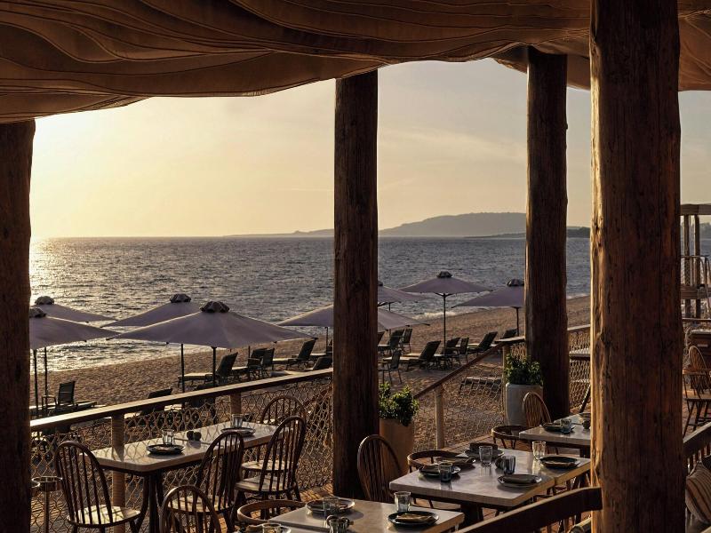 The Romanos, A Luxury Collection Resort image