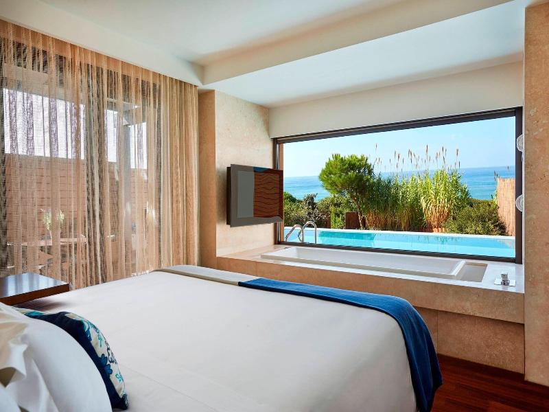 The Romanos, A Luxury Collection Resort image