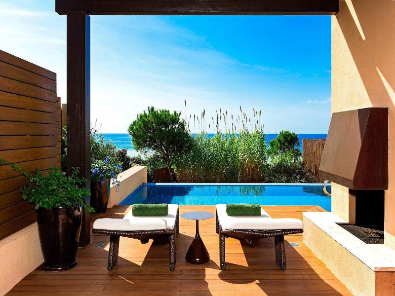The Romanos, A Luxury Collection Resort image