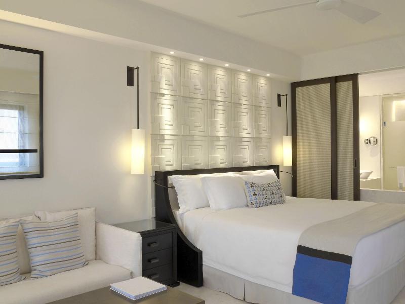 The Romanos, A Luxury Collection Resort image