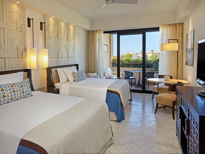 The Romanos, A Luxury Collection Resort image