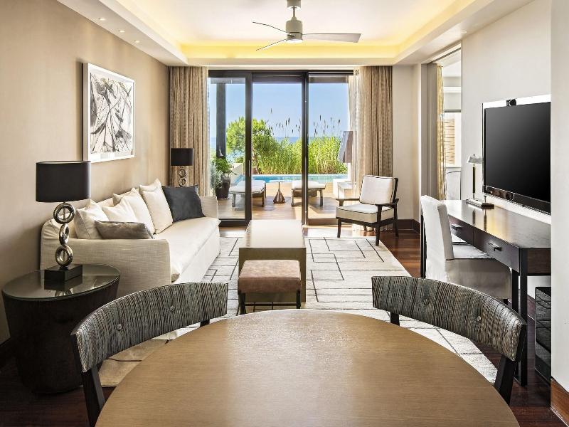 The Romanos, A Luxury Collection Resort image