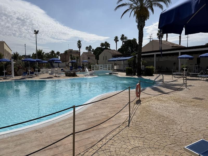 Delfino Beach Hotel CDS Hotels image