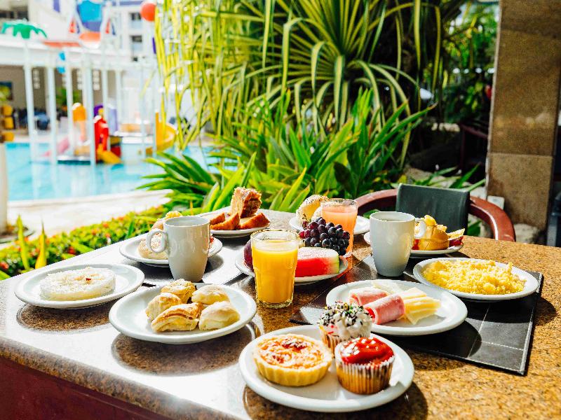 EL Aram Beach e Convention image