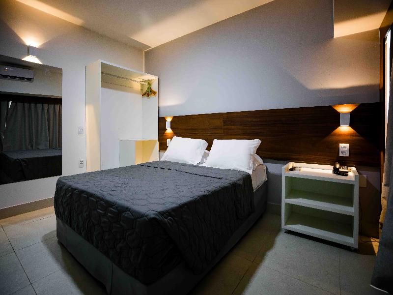 EL Aram Beach e Convention image