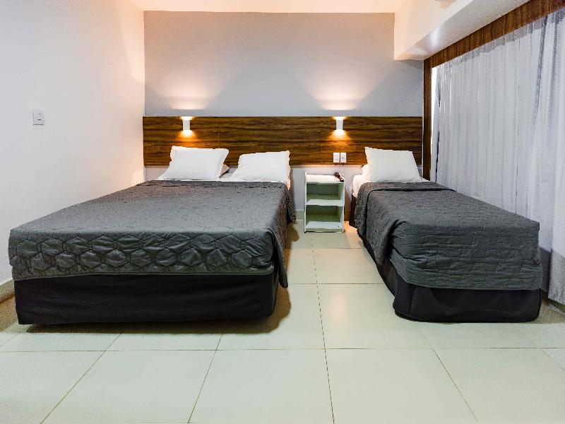 EL Aram Beach e Convention image