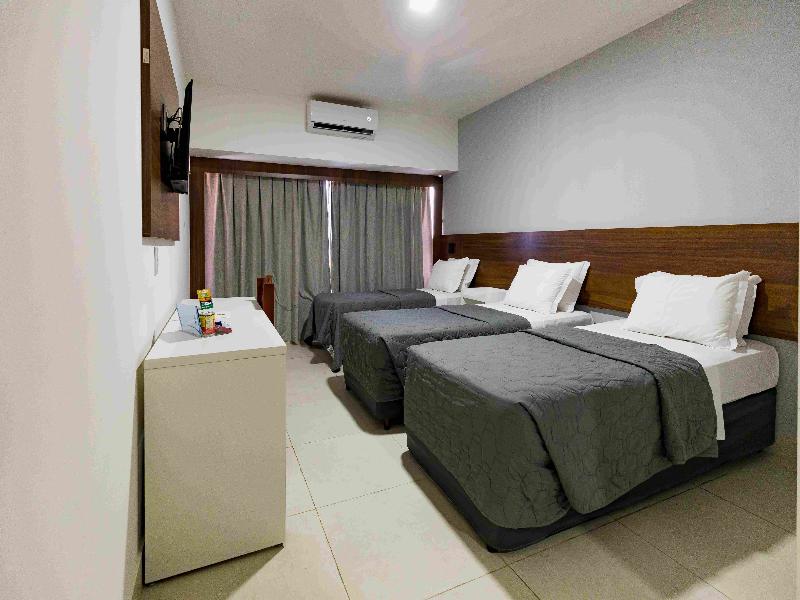 EL Aram Beach e Convention image