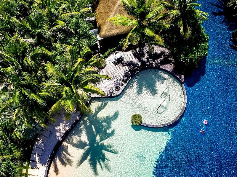Pullman Oceanview Sanya Bay Resort & Spa image