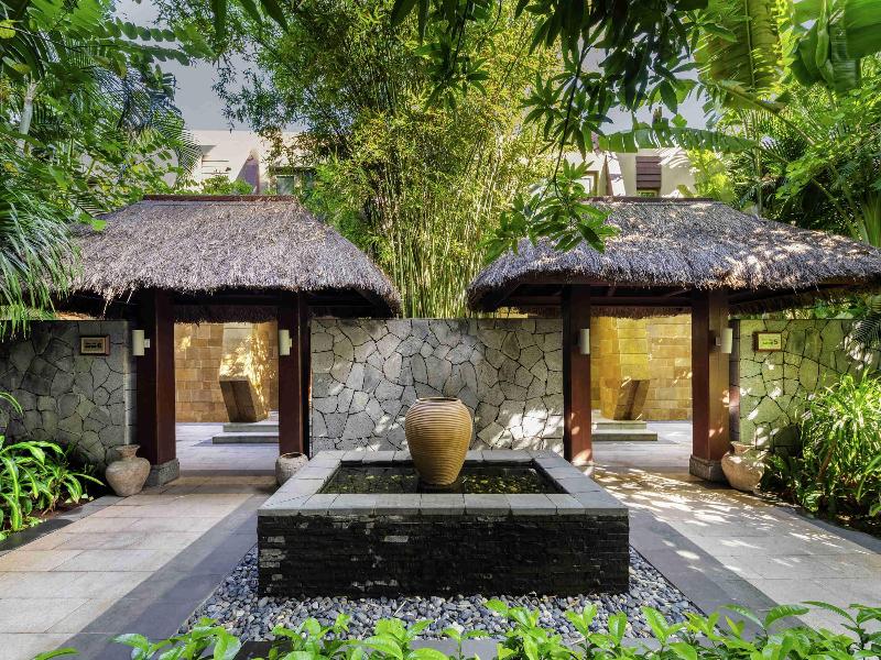 Pullman Oceanview Sanya Bay Resort & Spa image