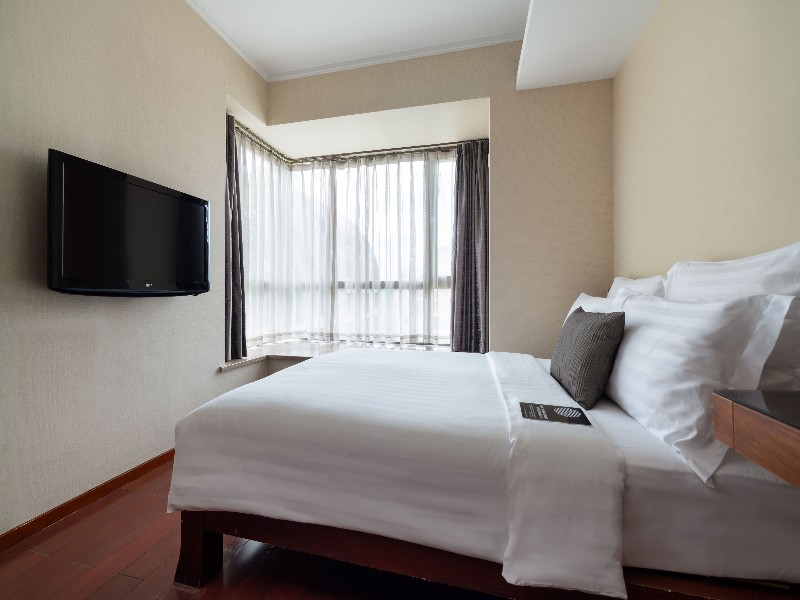 Pullman Oceanview Sanya Bay Resort & Spa image