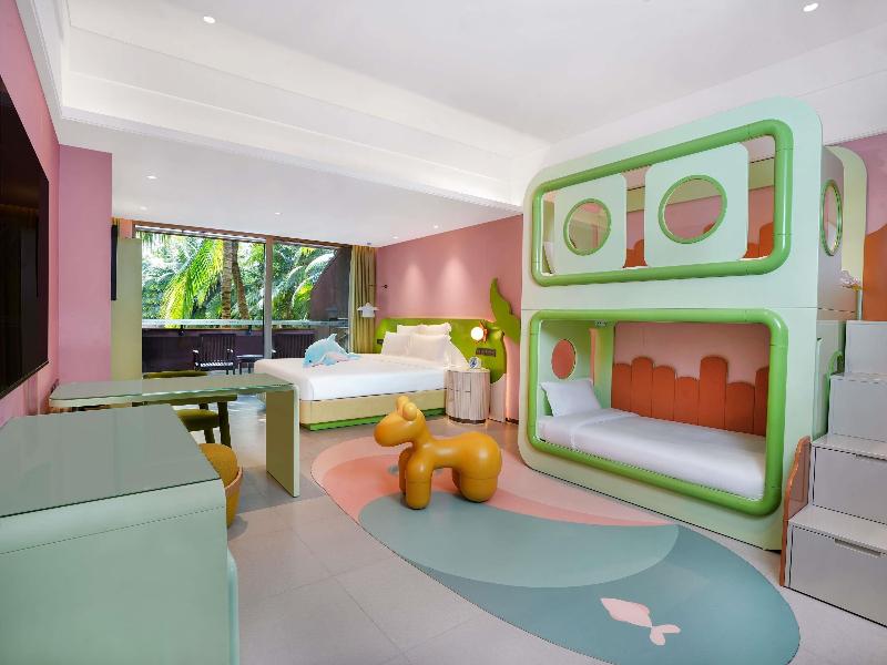 Pullman Oceanview Sanya Bay Resort & Spa image