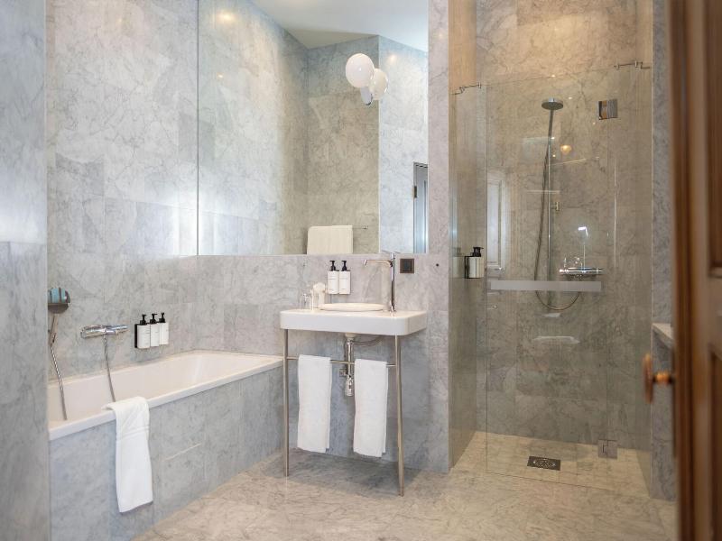 Nobis Hotel image