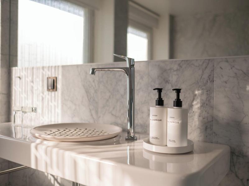 Nobis Hotel image
