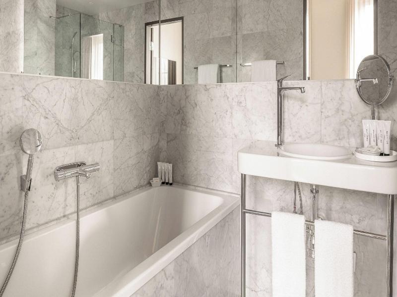Nobis Hotel image
