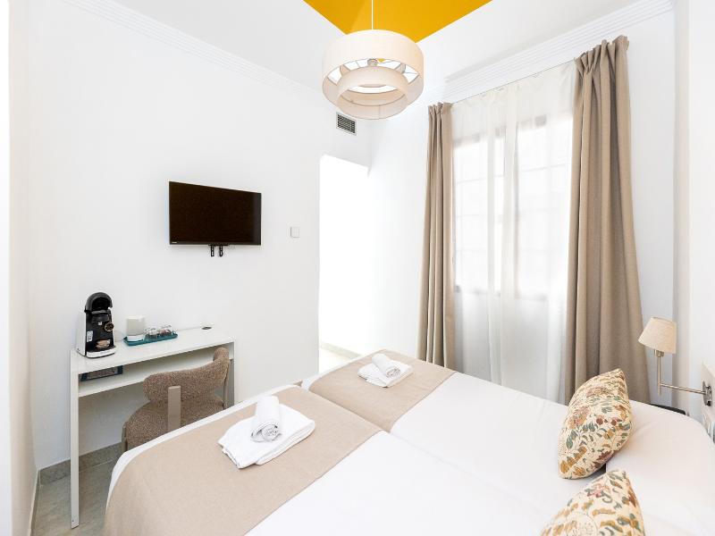 Nest Style Granada image