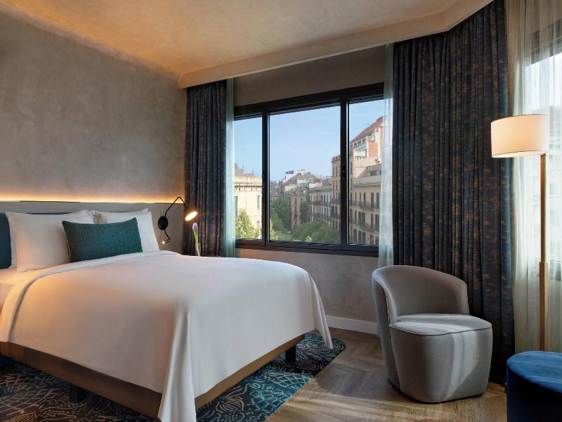 Renaissance Barcelona image