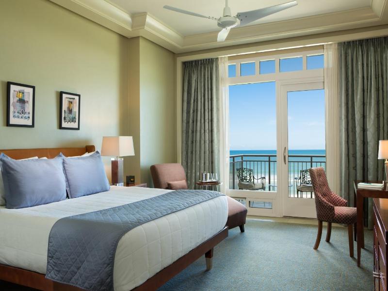 LODGE OCEAN FRONT
