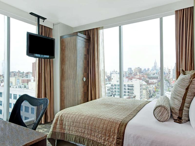 Wyndham Garden Chinatown image