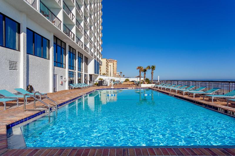 Holiday Inn Express Oceanfront