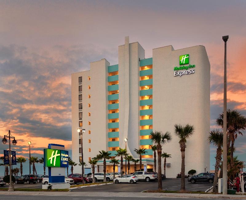Holiday Inn Express & Suites Oceanfront
