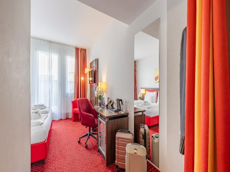 PLAZA INN Amedia Wien image