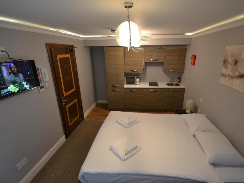 Hyde Park Suites image
