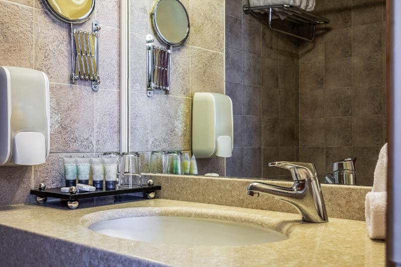 Inbar Hotel image