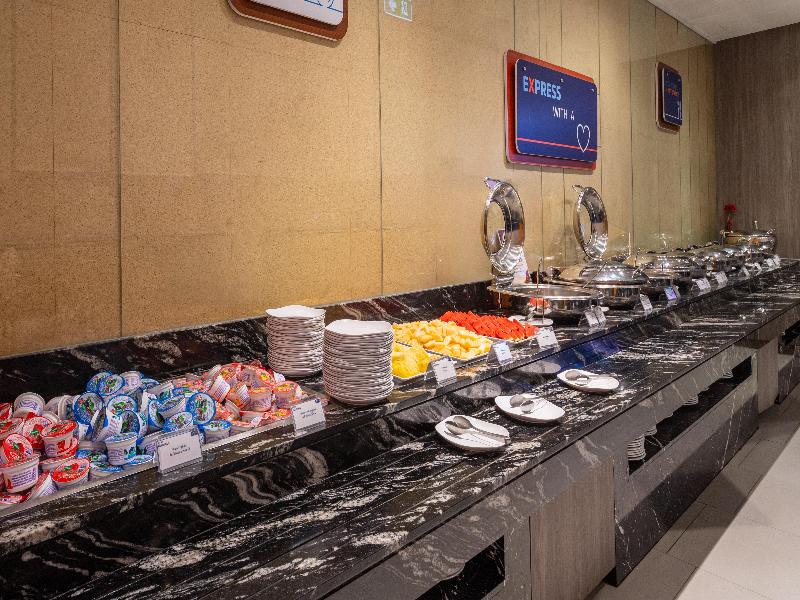 Holiday Inn Express Bangkok Siam image