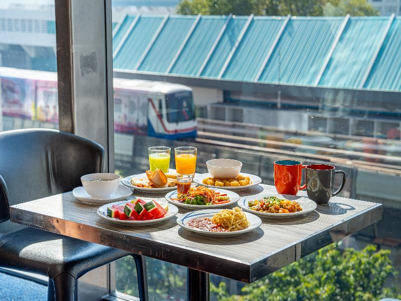 Holiday Inn Express Bangkok Siam image