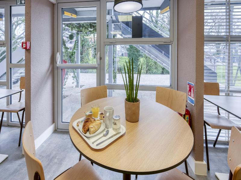 Premiere Classe Villenave d'Ornon image