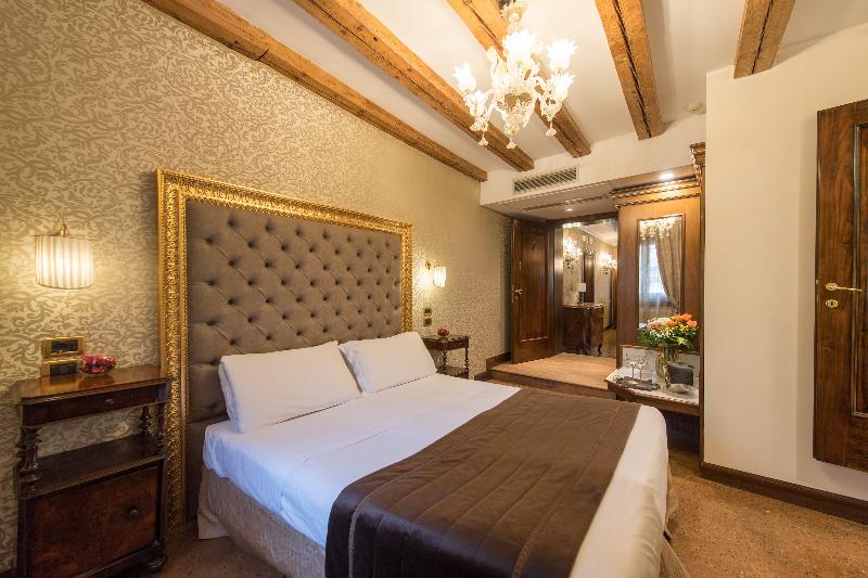 Palazzo Bembo ( Canal View Rooms ) Hotel