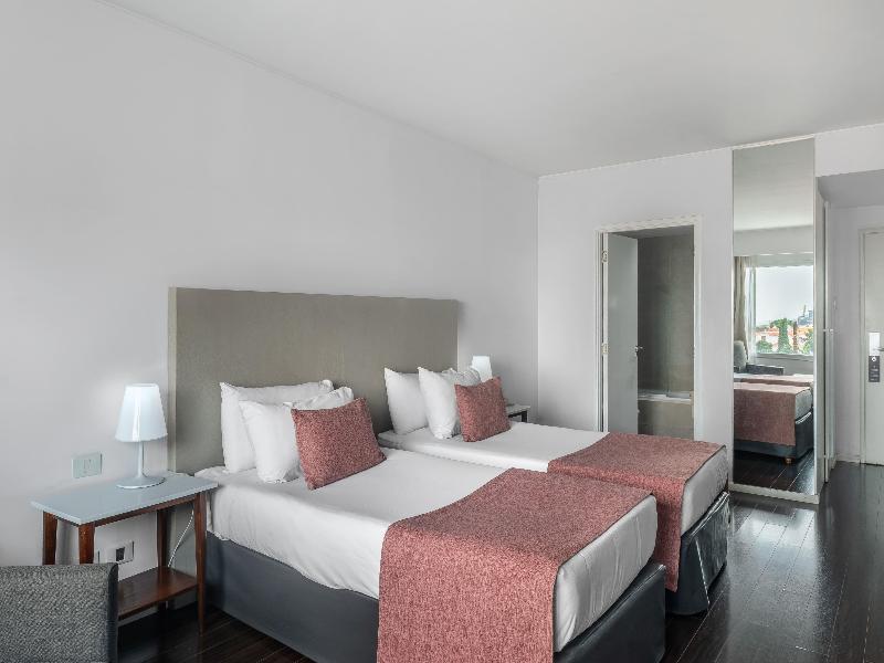 Dazzler by Wyndham Buenos Aires Recoleta image