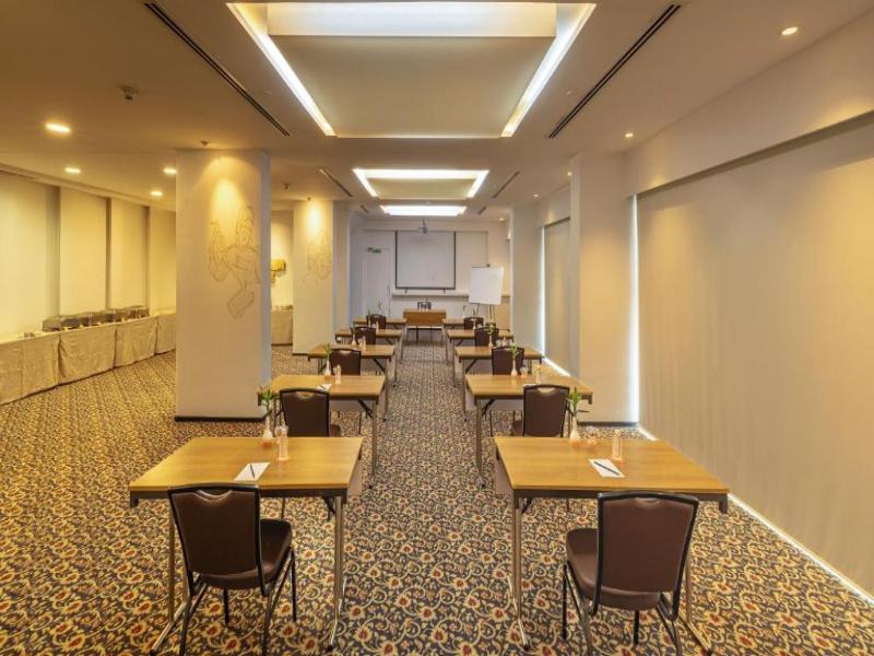 Hotel Kohinoor Elite near BKC image