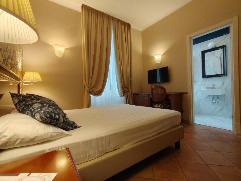 Hotel Nuvo image