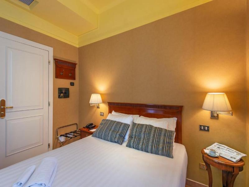 Hotel Nuvo image