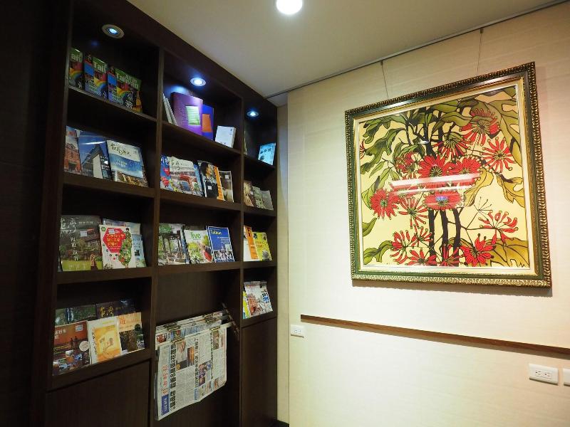 Young Soarlan Boutique Hotel-Flag Tainan image