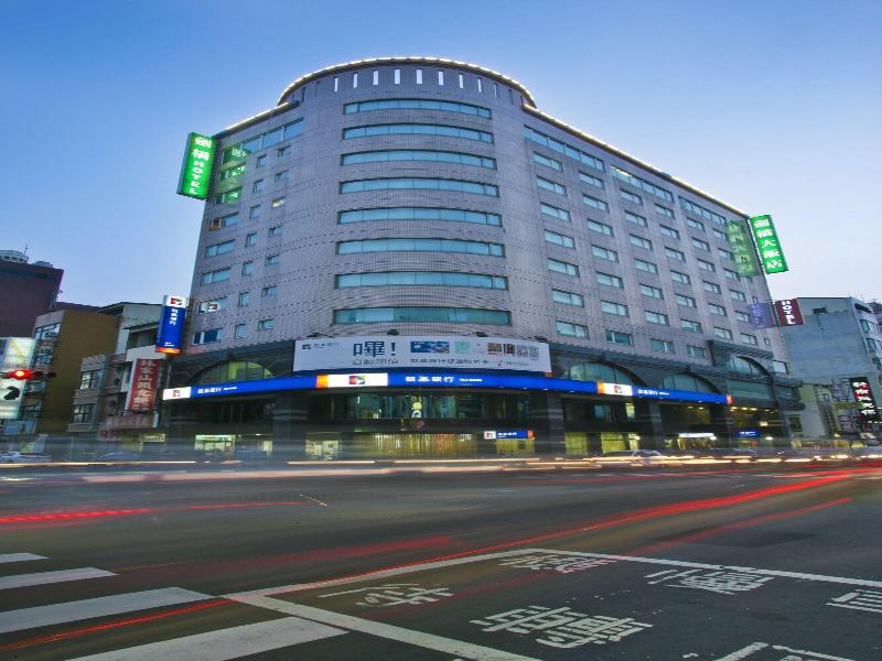 Cambridge Tainan Hotel image