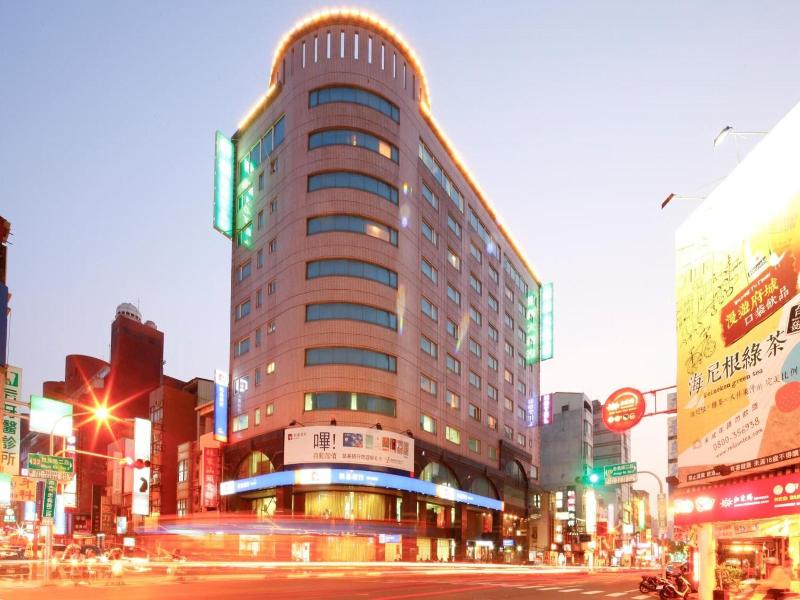 Cambridge Tainan Hotel image
