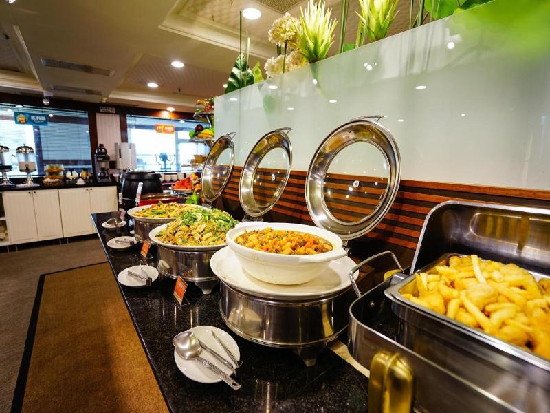 Cambridge Tainan Hotel image