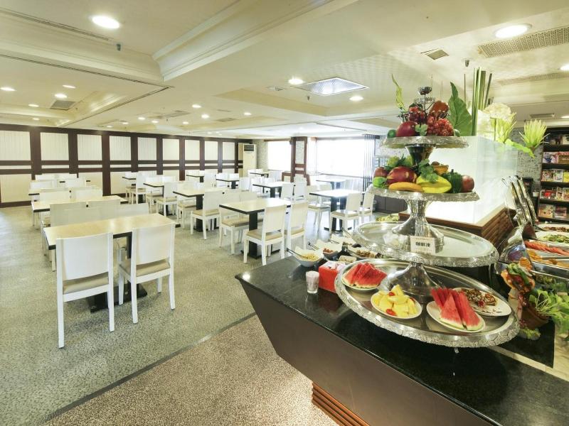 Cambridge Tainan Hotel image