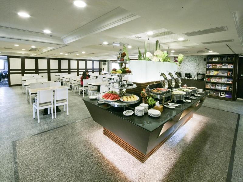 Cambridge Tainan Hotel image