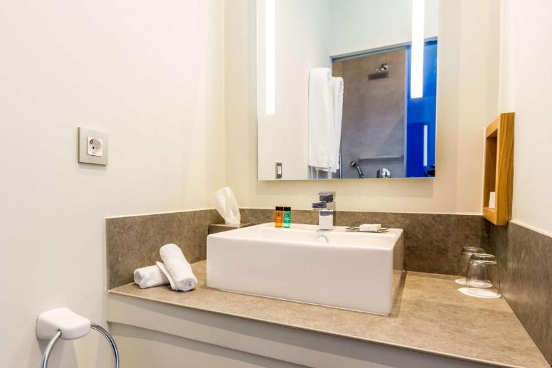Higueron Hotel Malaga Curio collection by HILTON image