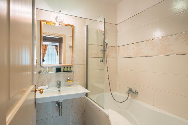Appia Hotel Residence Prague image